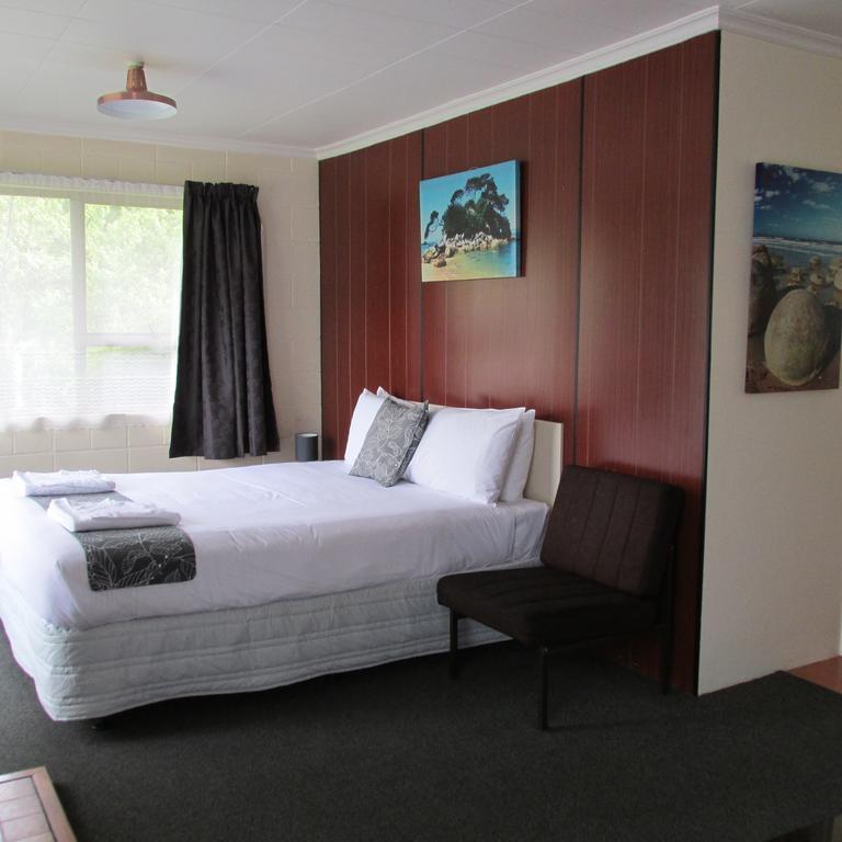 Fernwood Holiday Park モトゥイーカ 部屋 写真
